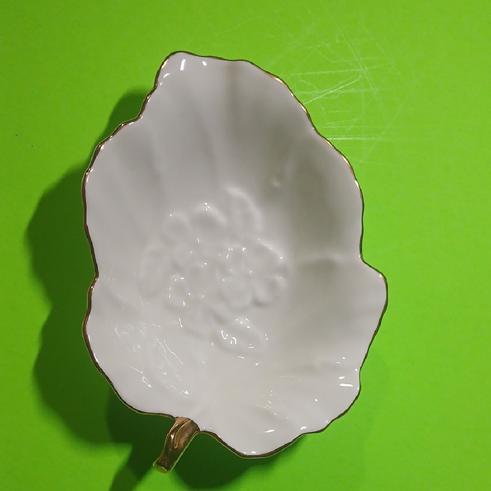 White Leaf-Shaped Dish with Gold Trim